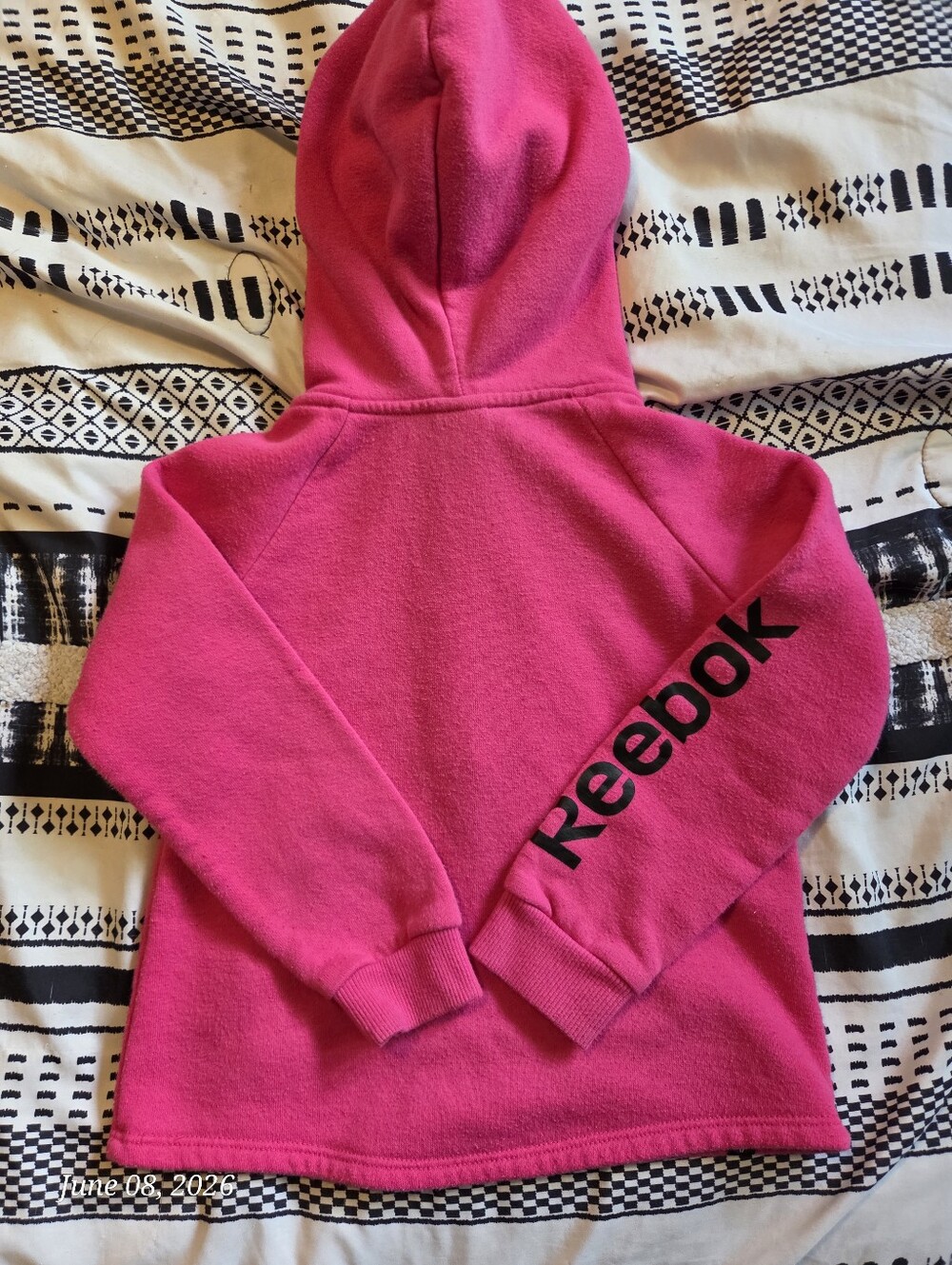 Girls size 4/5 Reebok jacket. - Picture 5 of 5